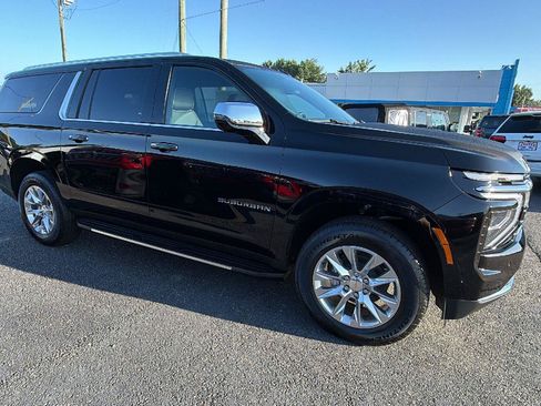 New 2026 Chevrolet Suburban Premier w/ Sun And Tow Package AWD/4WD image 6