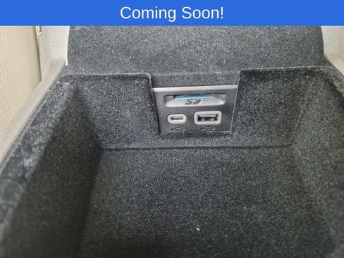 Used 2020 Cadillac XT5 Premium Luxury w/ LPO, Floor Liner Package FWD image 31