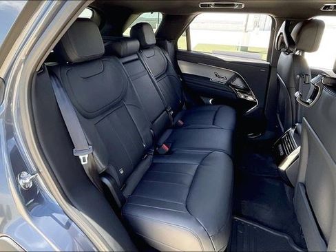 New 2025 Land Rover Range Rover Sport image 11