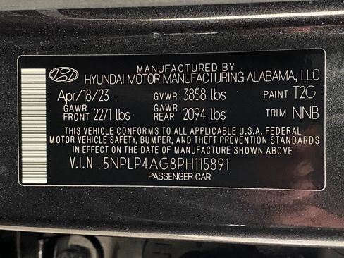 Certified 2023 Hyundai Elantra Limited FWD image 35