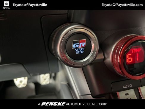 Used 2024 Toyota GR86 Premium image 32