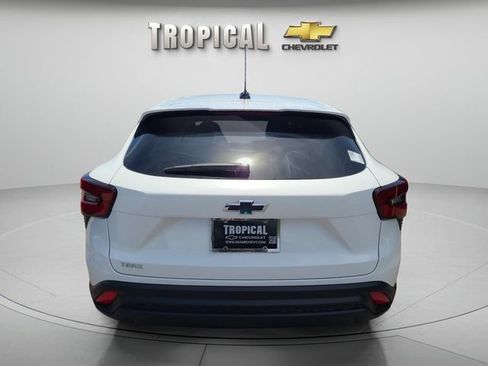 New 2026 Chevrolet Trax LS FWD image 4