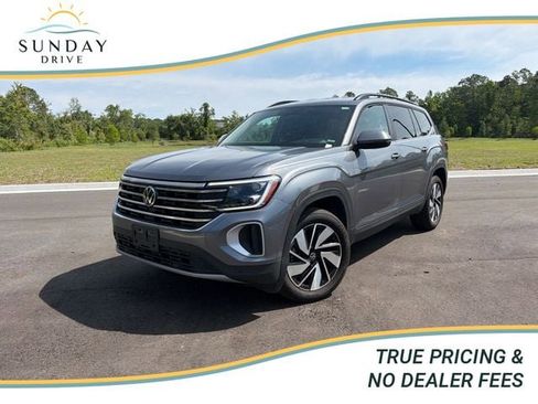Used 2025 Volkswagen Atlas SE FWD image 1
