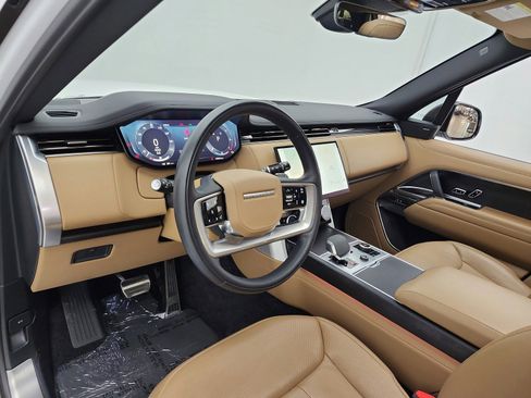 Used 2023 Land Rover Range Rover Long Wheelbase SE AWD/4WD image 17
