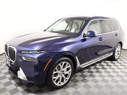 Used 2023 BMW X7 xDrive40i w/ Executive Package AWD/4WD image 1