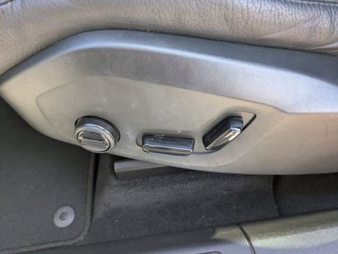 Used 2023 Volvo XC60 B5 Plus image 26