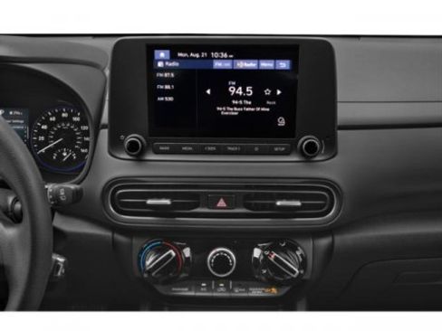 Used 2023 Hyundai Kona SE image 13
