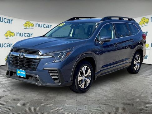 Used 2023 Subaru Ascent Premium w/ Convenience Package AWD/4WD image 3