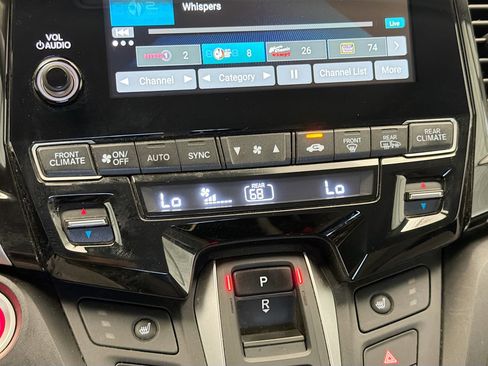 Used 2022 Honda Odyssey EX image 10