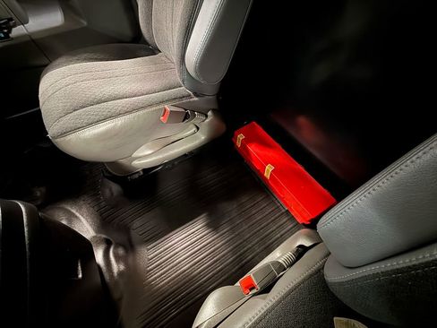 Used 2024 GMC Savana 2500 w/ Driver Convenience Package image 89