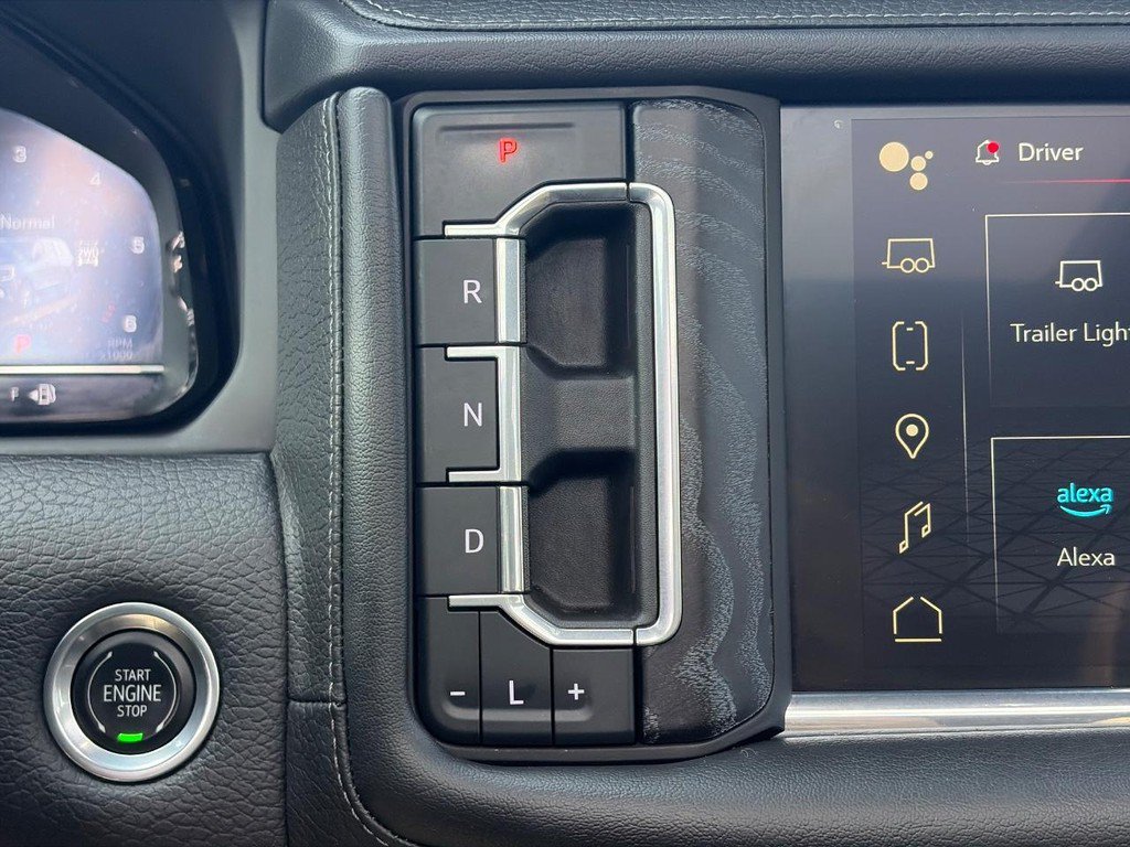 Used 2023 GMC Yukon Denali AWD/4WD image 17