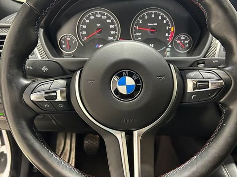 Used 2019 BMW M4 Coupe w/ Competition Package RWD image 12