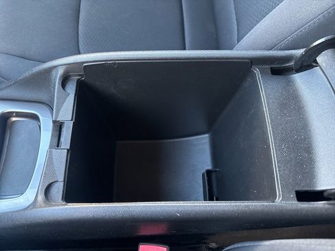 Used 2017 Chevrolet Malibu LS image 30