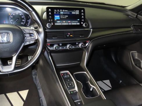 Used 2020 Honda Accord Sport image 36