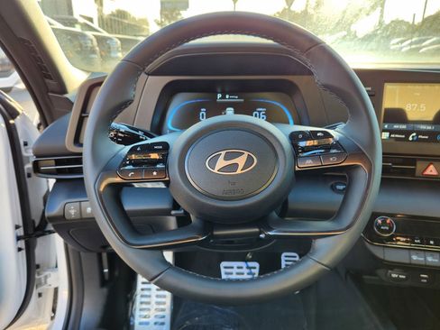 New 2025 Hyundai Elantra Sport image 31