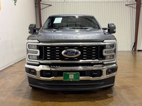 Used 2023 Ford F350 Lariat w/ FX4 Off-Road Package AWD/4WD image 3