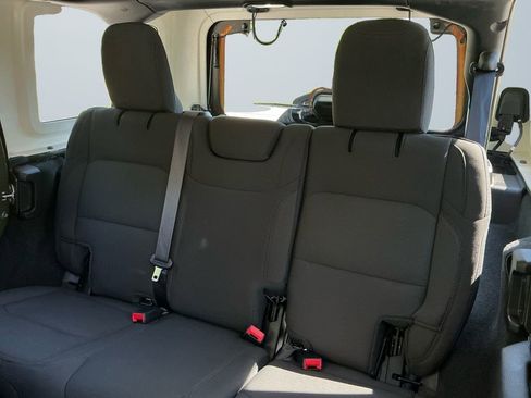 Used 2022 Jeep Wrangler Unlimited Sport AWD/4WD image 14