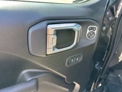 New 2026 Jeep Gladiator Sport AWD/4WD image 16