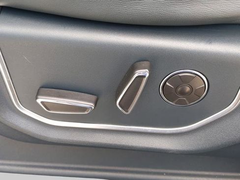 Used 2022 Ford F450 Limited w/ FX4 Off-Road Package image 19