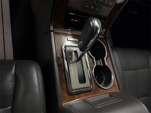 Used 2014 Lincoln Navigator L 4WD image 19