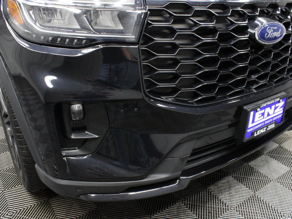 Used 2025 Ford Explorer ST-Line w/ ST-Line Street Pack AWD/4WD image 56