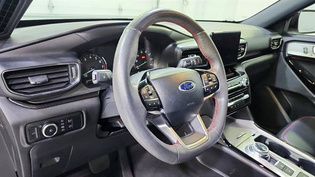 Used 2024 Ford Explorer ST-Line w/ Class IV Trailer Tow Package RWD image 10