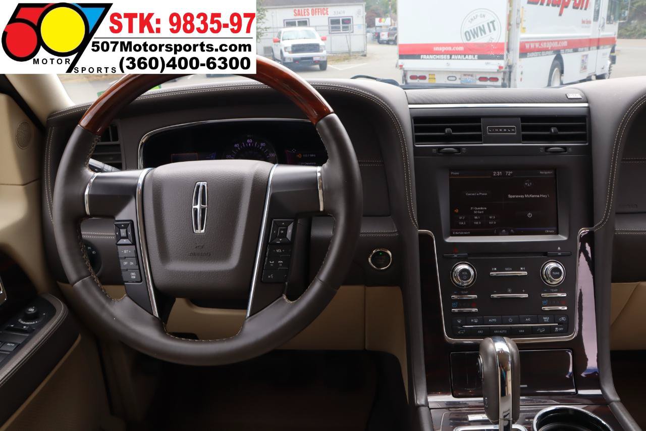 Used 2015 Lincoln Navigator 4WD w/ Equipment Group 101A Reserve image 23