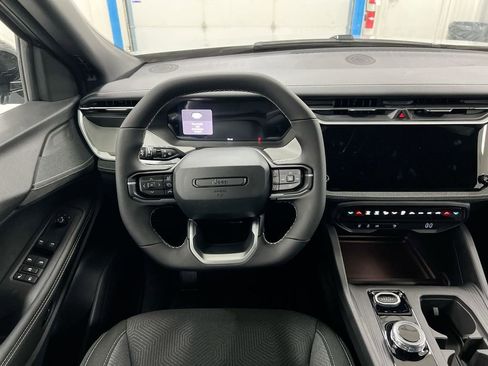New 2026 Jeep Cherokee Laredo AWD/4WD image 11