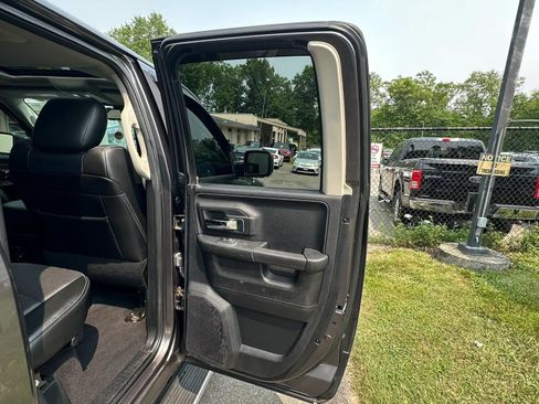 Used 2014 RAM 1500 Laramie w/ Convenience Group AWD/4WD image 15