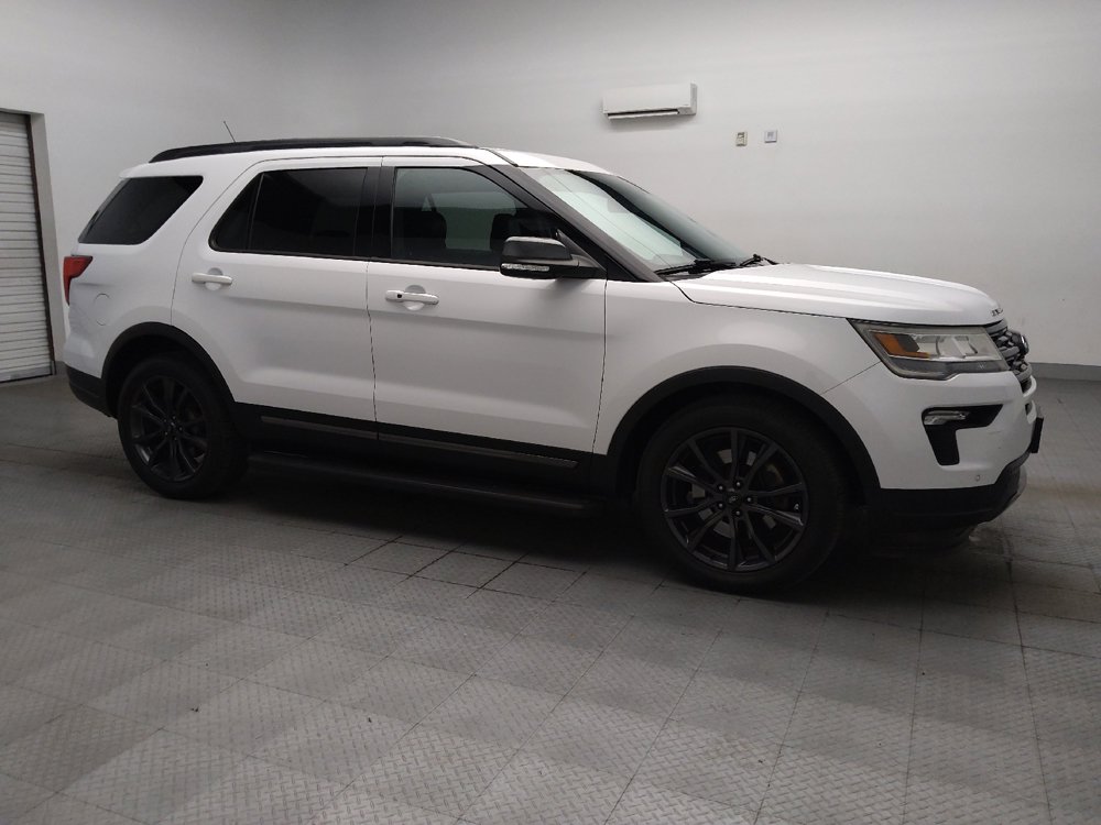 Used 2019 Ford Explorer XLT w/ Equipment Group 202A FWD image 11