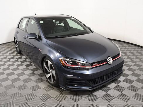 Used 2019 Volkswagen GTI SE FWD image 9