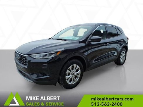 Used 2023 Ford Escape Active image 3