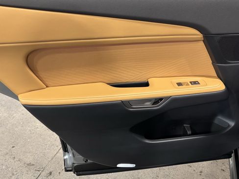 New 2026 Lexus ES 500e AWD/4WD image 32