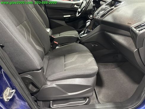 Used 2016 Ford Transit Connect XLT image 5