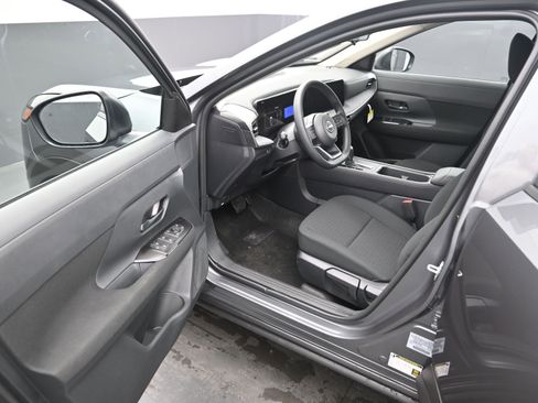 New 2026 Nissan Kicks S image 10