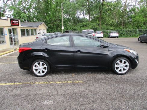 Used 2011 Hyundai Elantra Limited FWD image 10