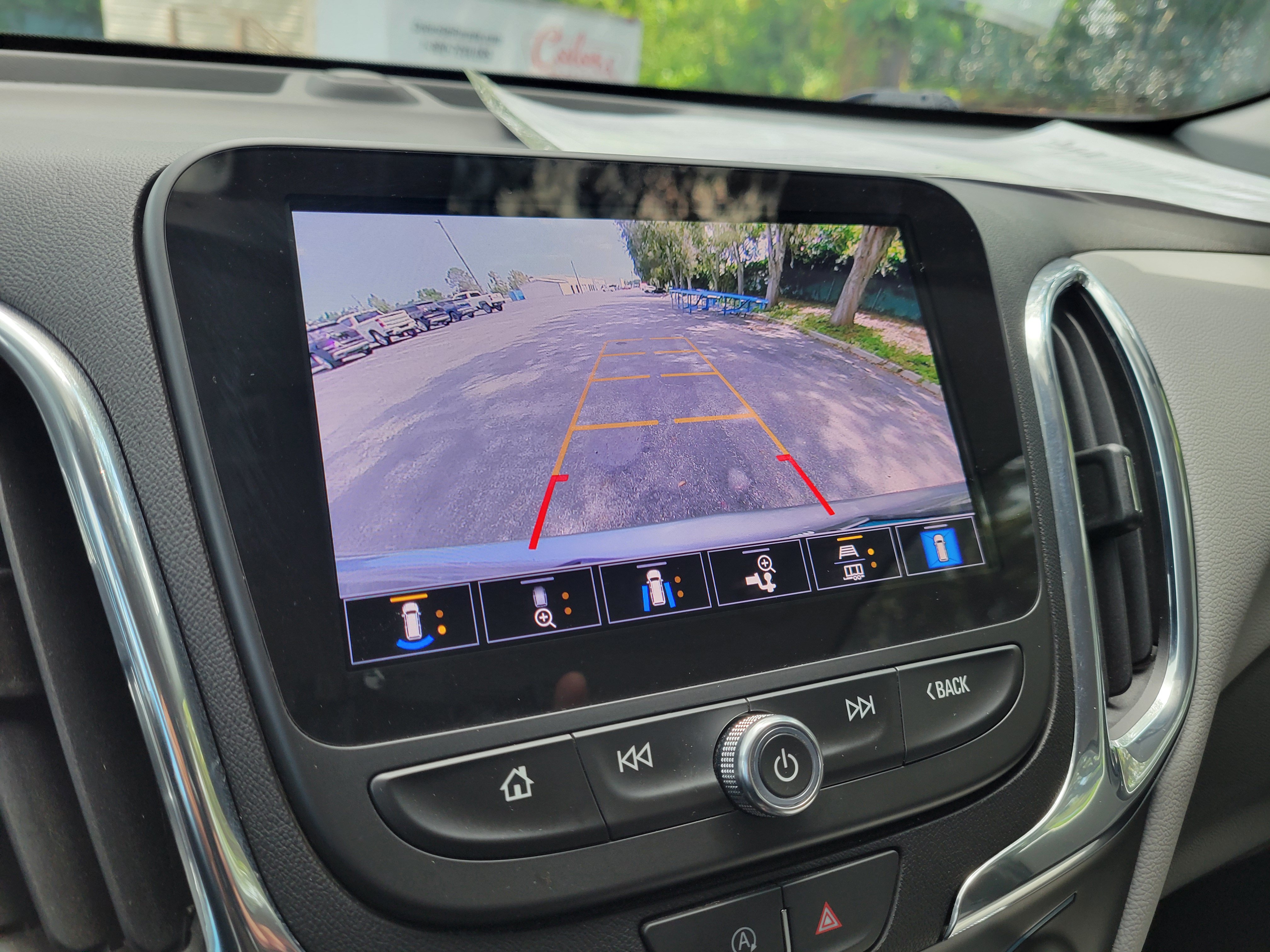 Used 2023 Chevrolet Equinox LT FWD image 19