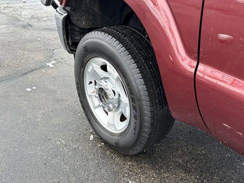 Used 2012 Ford F250 Lariat w/ Chrome Pkg image 11