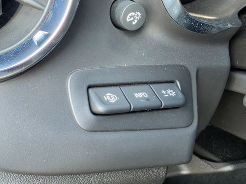 Used 2021 Chevrolet Camaro ZL1 RWD image 13