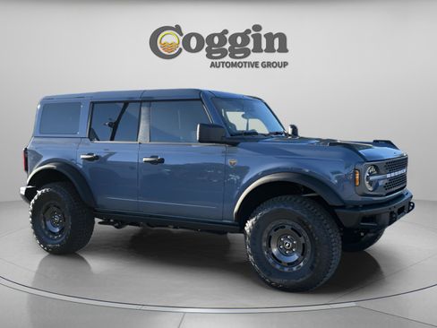 New 2025 Ford Bronco Badlands w/ Sasquatch Package image 8