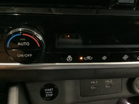 Used 2026 Nissan Rogue SL AWD/4WD image 16