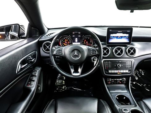 Used 2019 Mercedes-Benz CLA 250 CLA 250 Coupe image 5