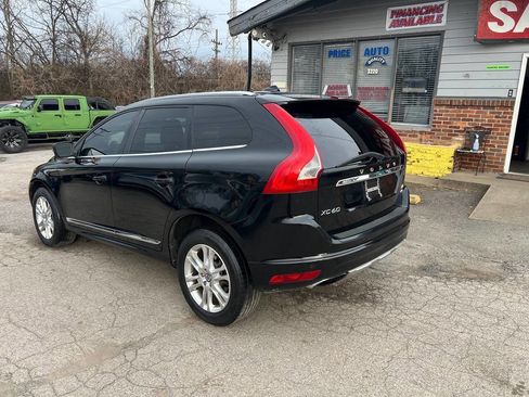 Used 2015 Volvo XC60 T5 Platinum image 3