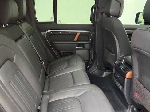 Used 2023 Land Rover Defender 110 X AWD/4WD image 25