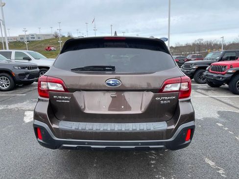 Used 2019 Subaru Outback 3.6R Touring image 4