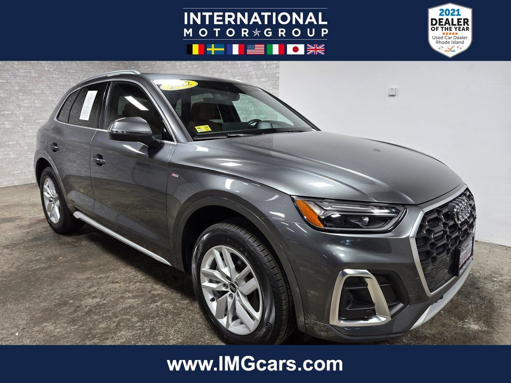 Used 2022 Audi Q5 2.0T Premium w/ Convenience Package AWD/4WD image 1