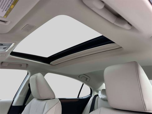 New 2025 Lexus ES 350 w/ Premium Package image 17