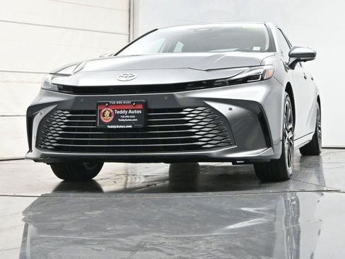 Used 2025 Toyota Camry XLE w/ Premium Plus Package AWD/4WD image 30