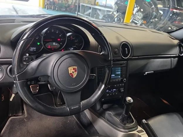 Used 2011 Porsche Boxster RWD image 8