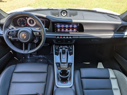 Certified 2026 Porsche 911 Carrera GTS RWD image 21